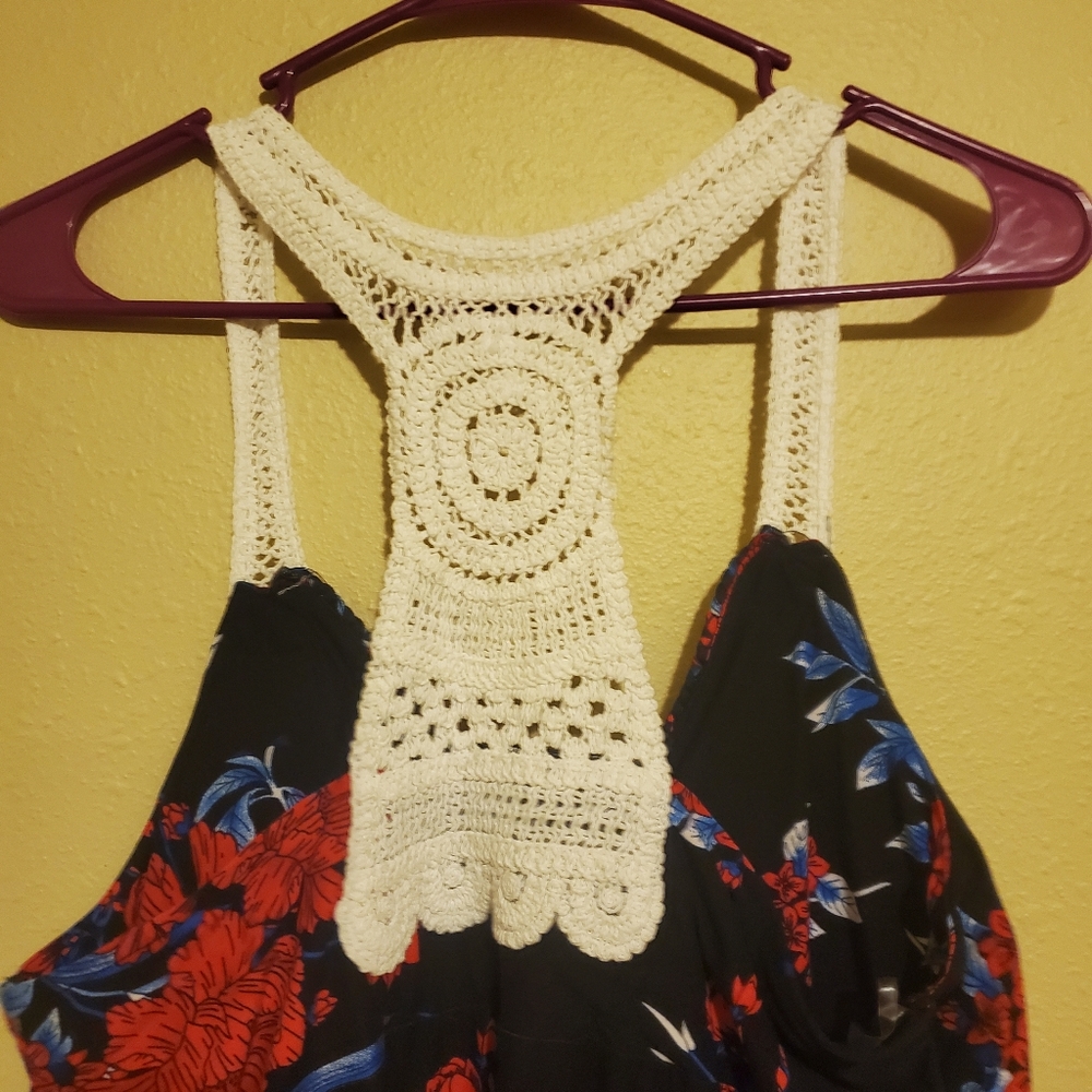Black Floral Crochet-Back Summer Dress - Red & Blue Floral - Picture 4 of 5